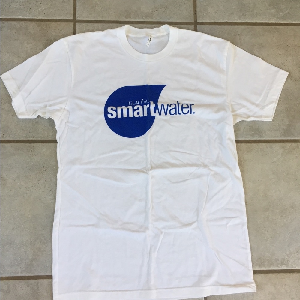 Smartwater shirt Sz med NWOT